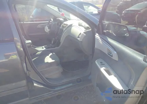 2011 Chevrolet Traverse Ls from USA, damaged, VIN 1GNKVEED5BJ212108